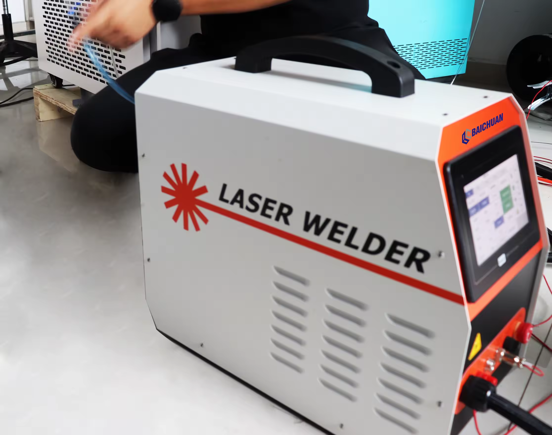 Máquina de Solda Laser Portátil Multiprocesso 150A Proteção Térmica Ref.:14550